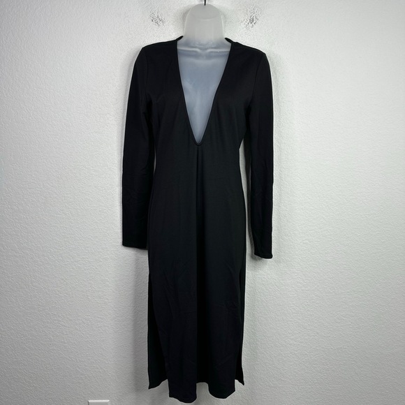 Chrissy‎ Teigen x Revolve Dress Womens M Black Plunge Bodycon Sexy Cocktail Midi - Picture 1 of 11